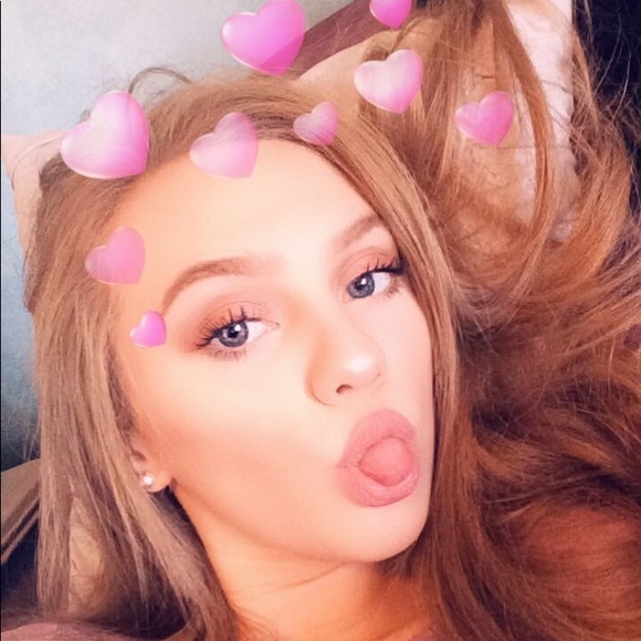 Meet your Posher, Raegan - Picture 1 of 1